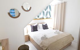 Sikelia Apartment